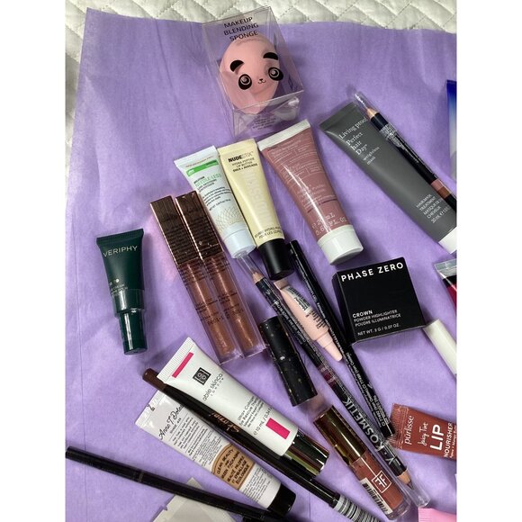 Luxury Skincare & Makeup Beauty Bundle With Multiple Brands & Products Cosmetics - Picture 2 of 4